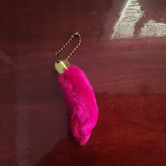 Fushia Pink Rabbit's Foot Keychain - Picture 1 of 2